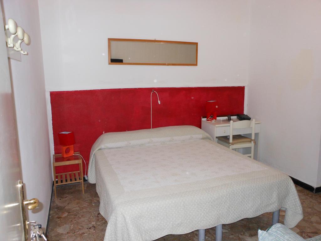 Albergo Fanny Alassio Bagian luar foto