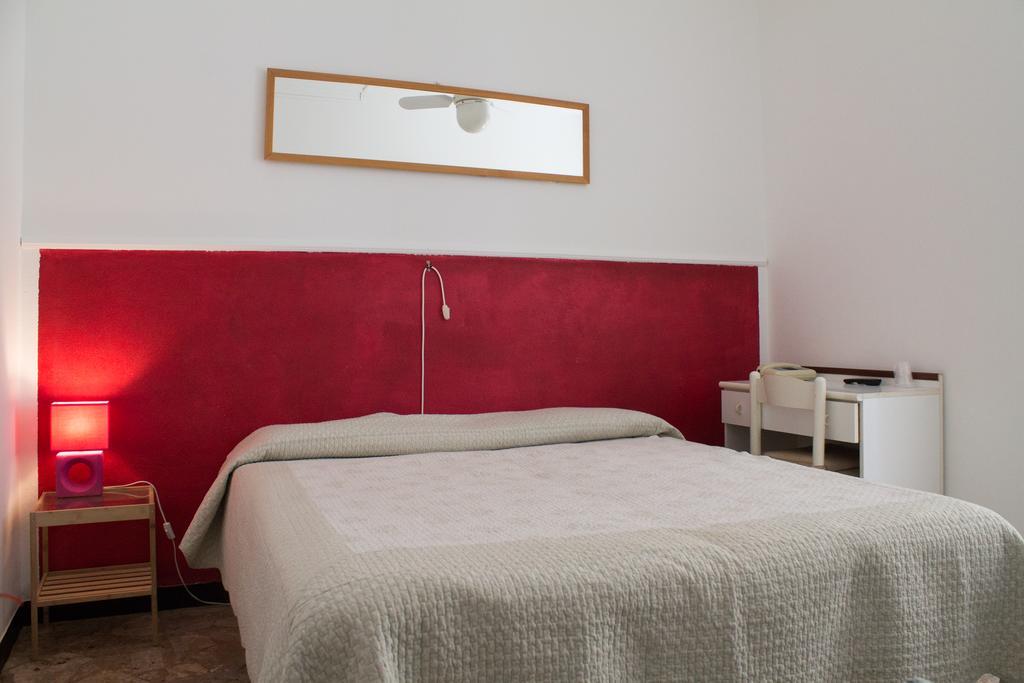 Albergo Fanny Alassio Bagian luar foto