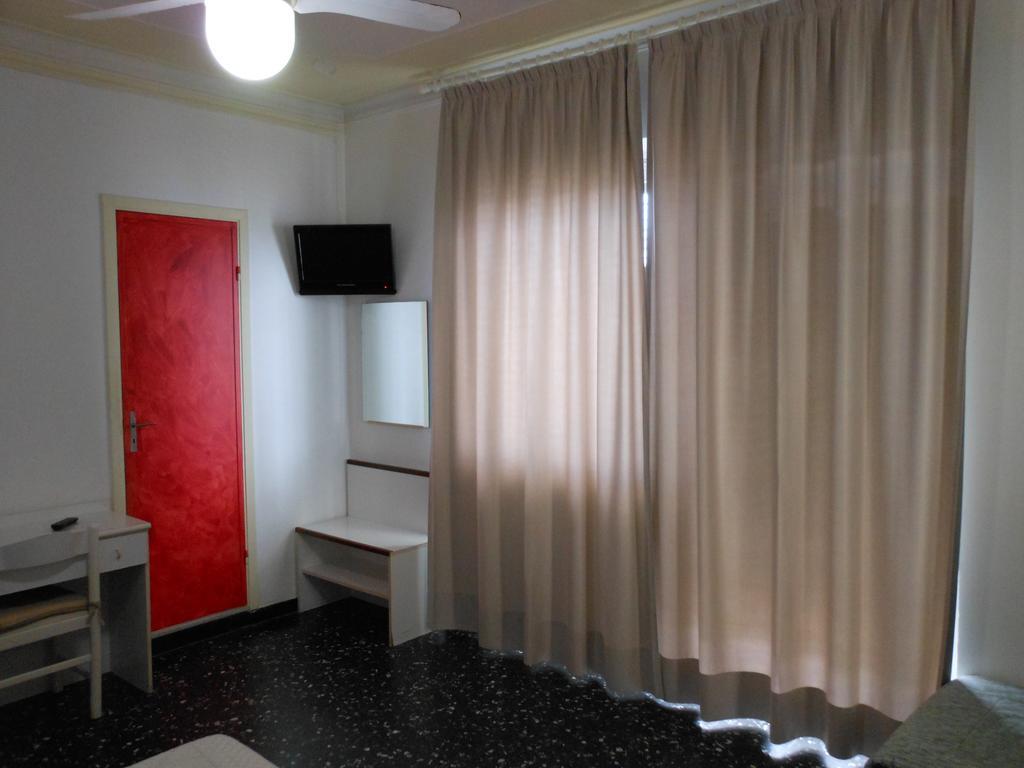 Albergo Fanny Alassio Bagian luar foto